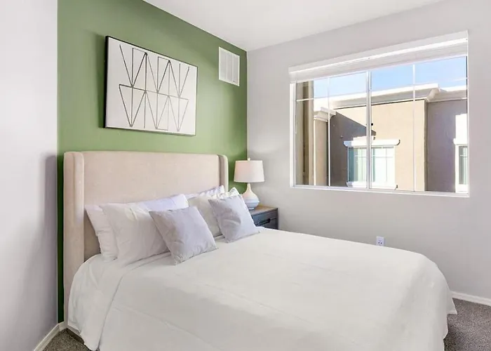 Landing - Modern With Amazing Amenities Apartment *